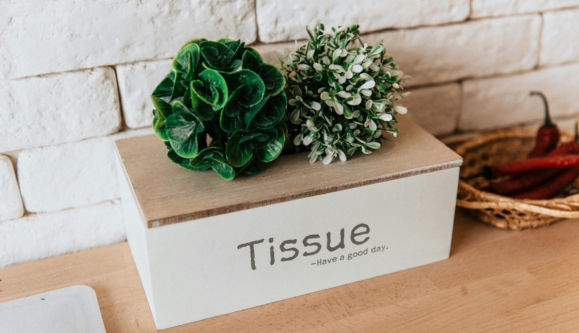 紳士・淑女は “Excuse me“ を使う | 鼻をすするのはNG行動? 知らないと恥ずかしいマナー【くしゃみ・鼻水篇】